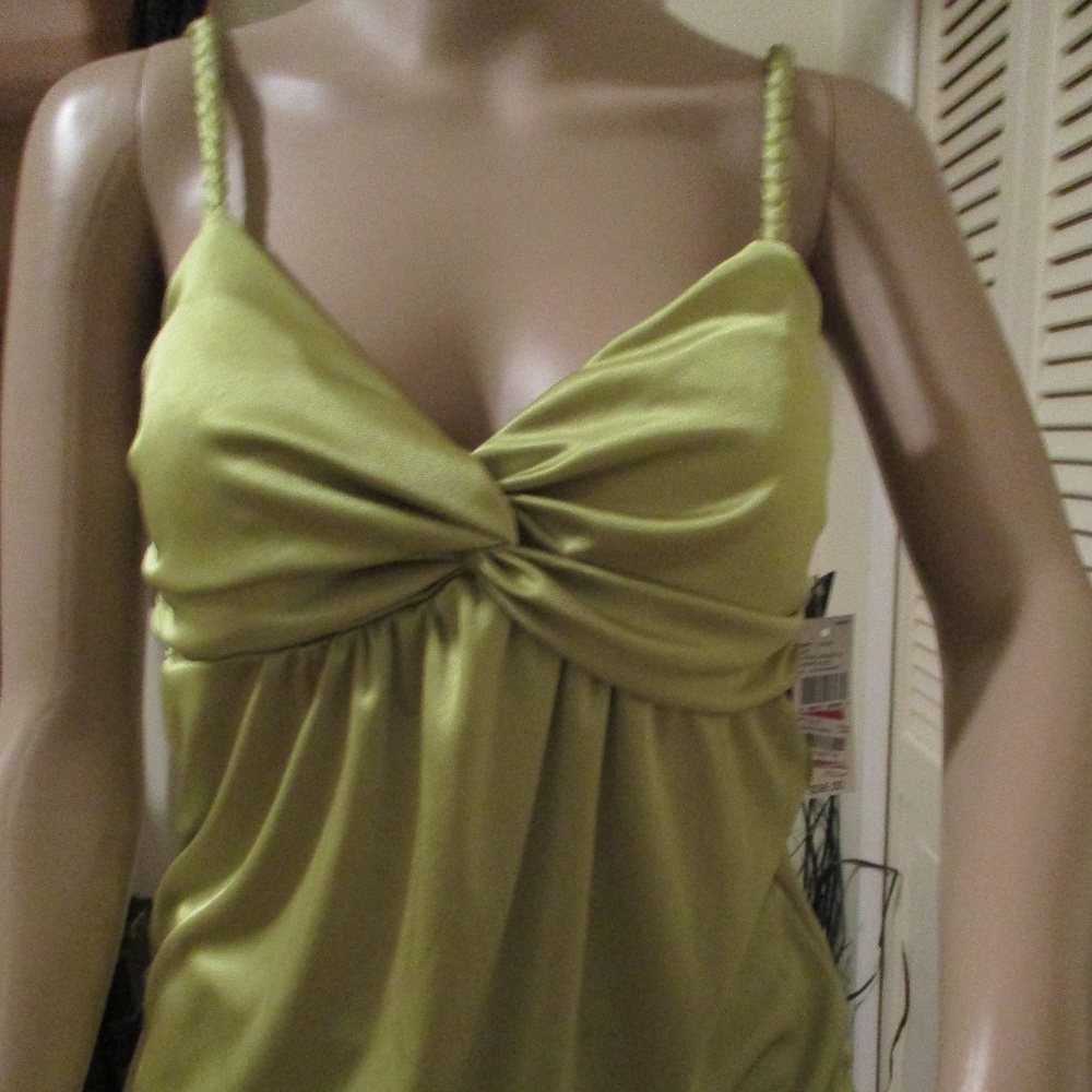 Women's Green Top